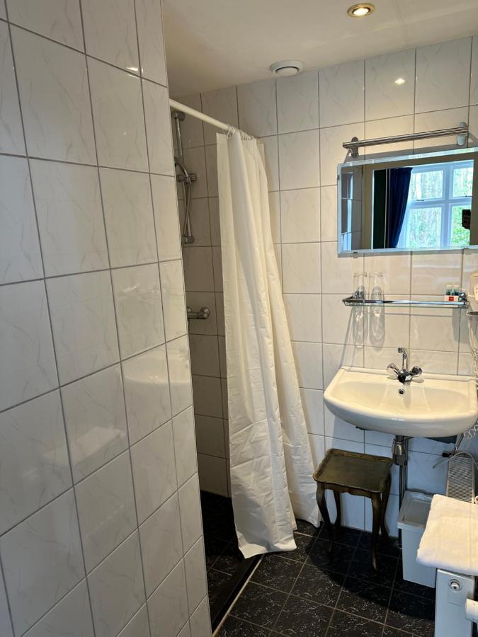 Hotel Huys Ter Schelde Каудекерке Экстерьер фото